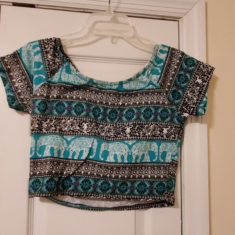 Cropped t shirt
